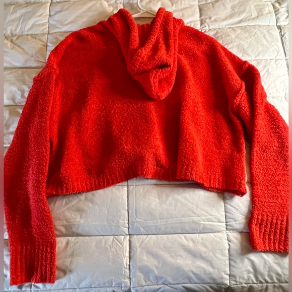 NWT Arizona Jean Co Bright Red oversized crop hoodie. Women’s XL. Very soft. - Picture 3 of 8